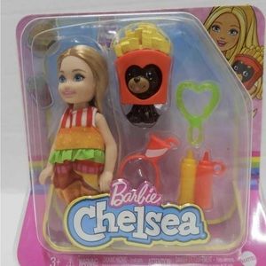 Barbie Club Chelsea Dress-Up Doll (6-inch Blonde) in Burger Costume - New